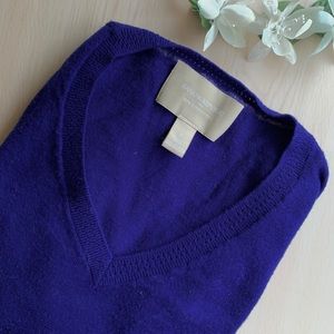 Blue merino wool V-neck sweater | Banana Republic